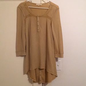 Beige leggings shirt